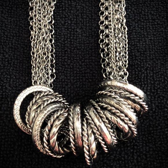 Vintage Gun Metal & Silver Tones Multi-chain Multi-rings Necklace & Earrings - Picture 3 of 5